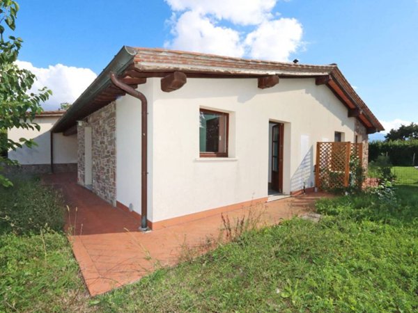 casa indipendente in vendita a Pienza in zona Monticchiello