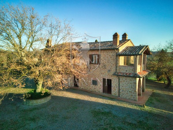 casale in vendita a Pienza in zona Monticchiello