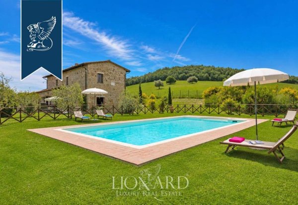 casa indipendente in vendita a Pienza in zona Monticchiello