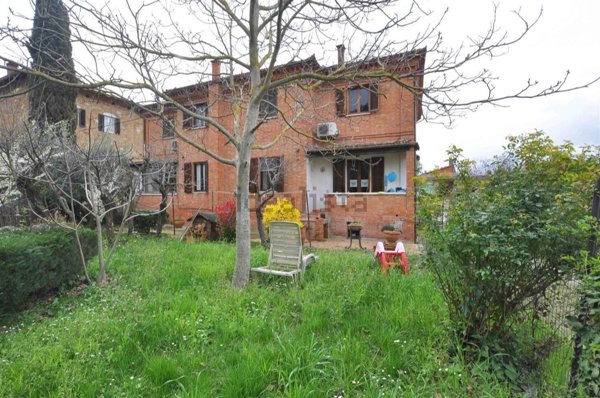 casa indipendente in vendita a Pienza