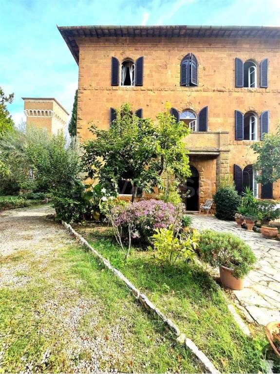 casa indipendente in vendita a Pienza