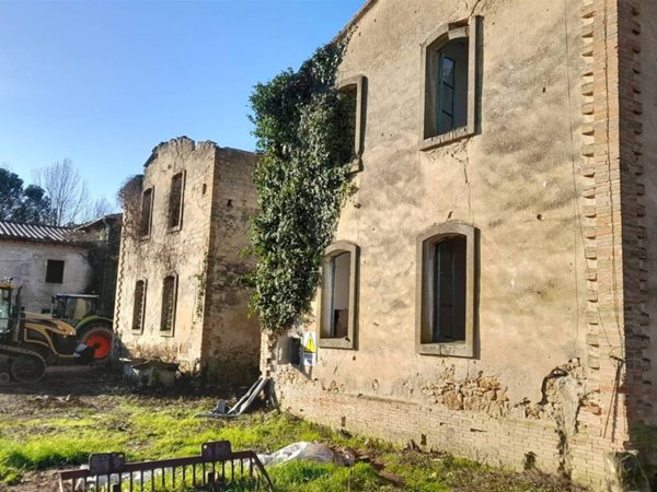 casa indipendente in vendita a Poggibonsi in zona Borgaccio