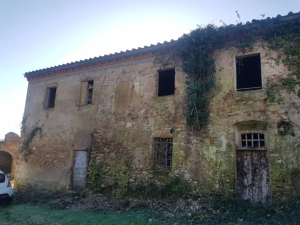 casa indipendente in vendita a Poggibonsi in zona Borgaccio