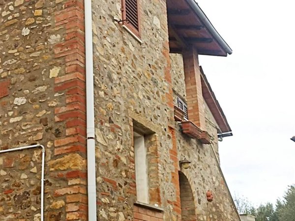 casa indipendente in vendita a Poggibonsi