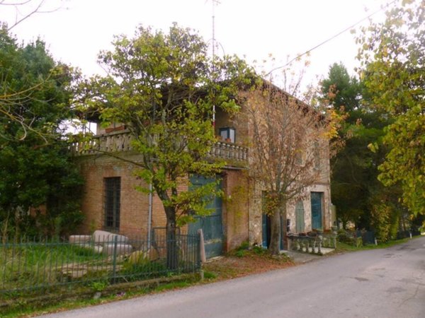 casa indipendente in vendita a Poggibonsi