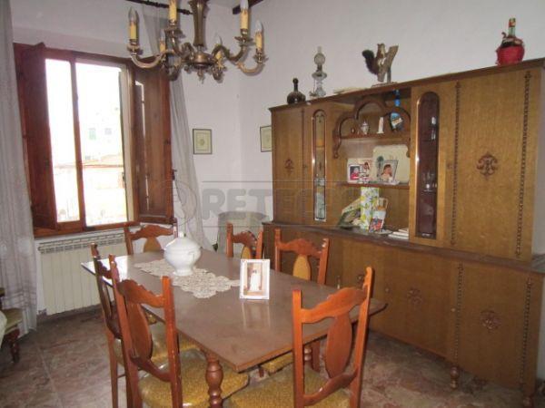 appartamento in vendita a Poggibonsi in zona Staggia Senese
