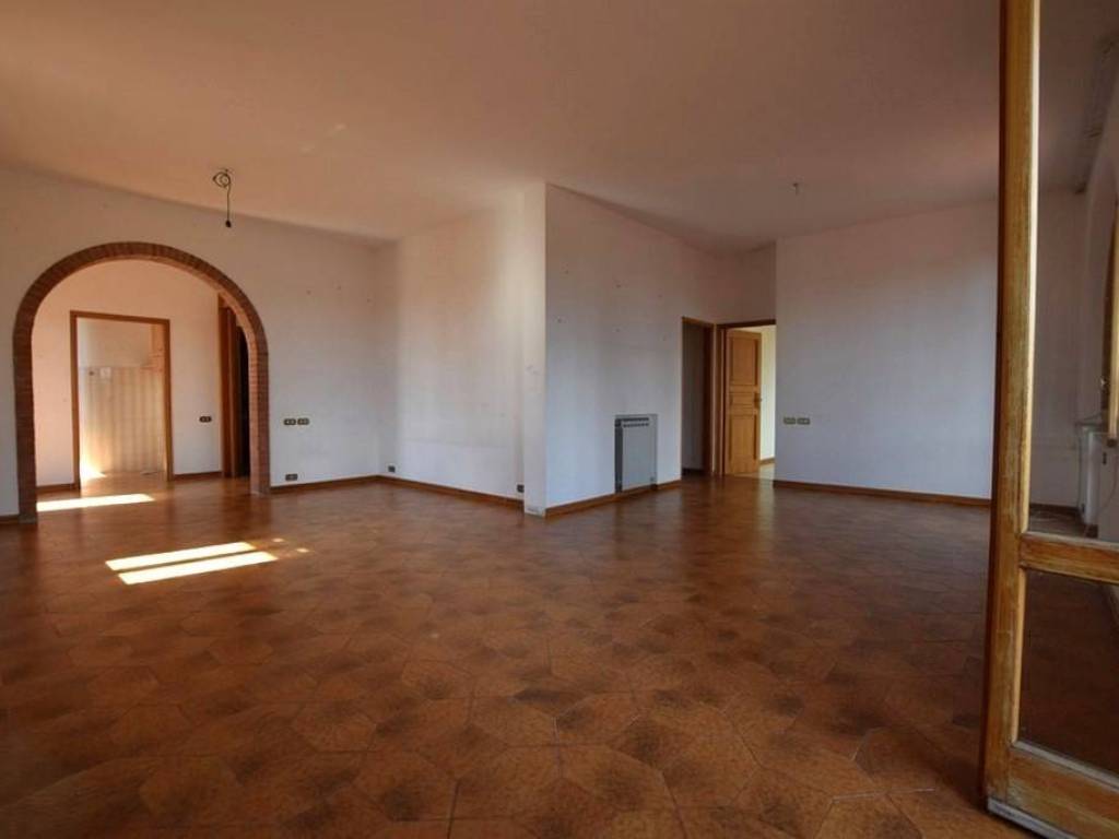 casa indipendente in vendita a Poggibonsi