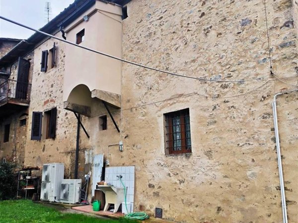 casa indipendente in vendita a Poggibonsi