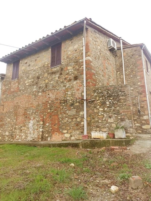 quadrivano in vendita a Poggibonsi