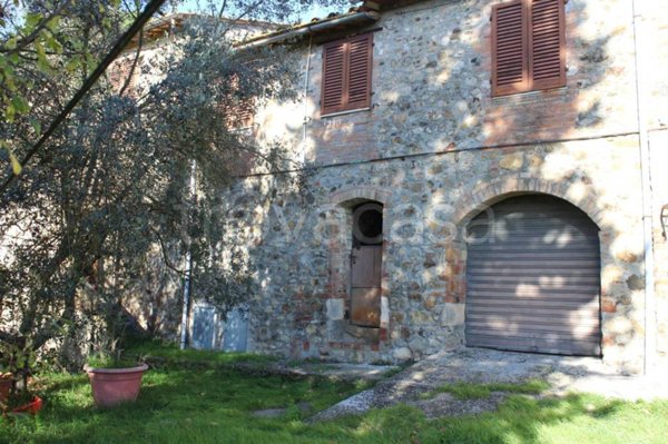 casa indipendente in vendita a Poggibonsi