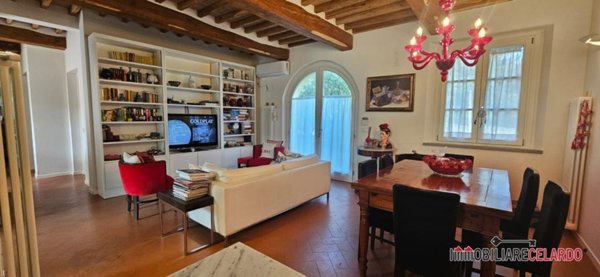 casa indipendente in vendita a Poggibonsi