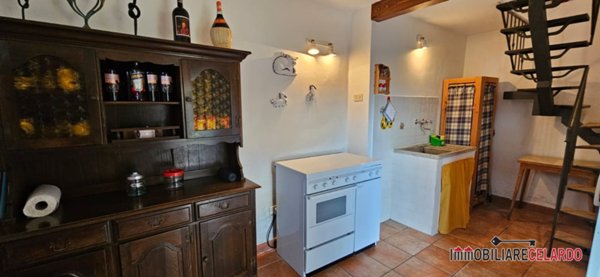 casa indipendente in vendita a Poggibonsi in zona Staggia Senese