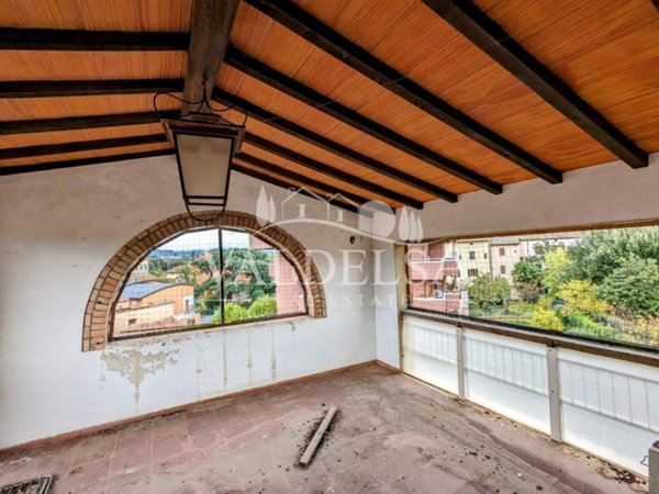 casa indipendente in vendita a Poggibonsi