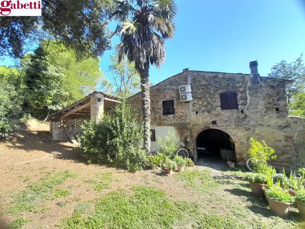 casa indipendente in vendita a Poggibonsi