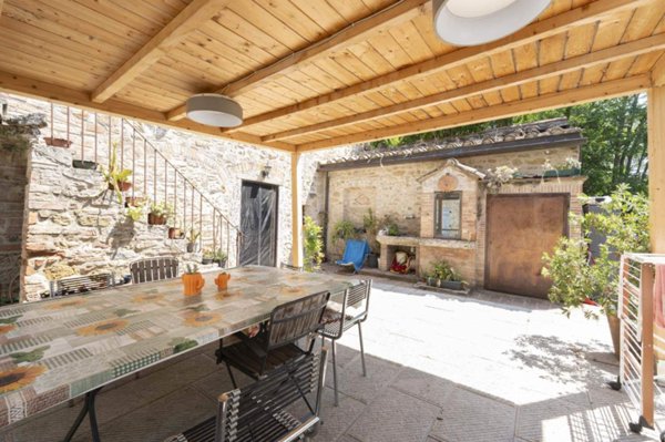 casa indipendente in vendita a Poggibonsi