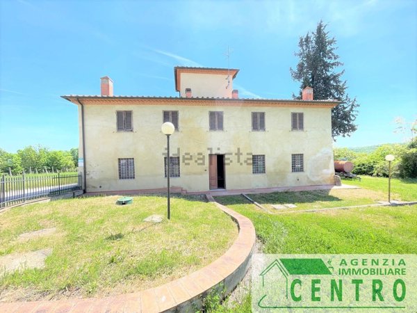 casa indipendente in vendita a Poggibonsi