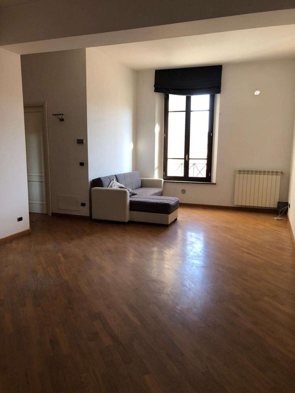 appartamento in vendita a Poggibonsi in zona Centro Storico