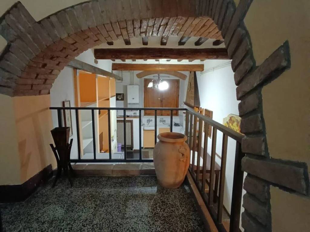 appartamento in vendita a Poggibonsi in zona Staggia Senese