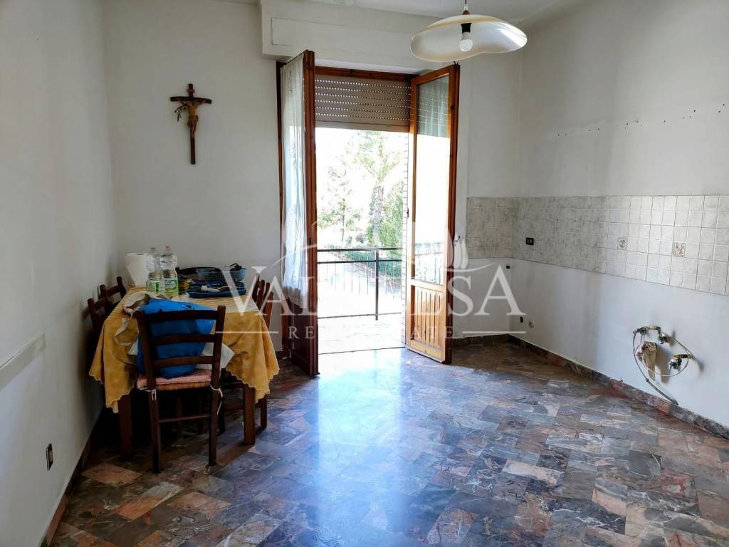 appartamento in vendita a Poggibonsi in zona Centro Storico