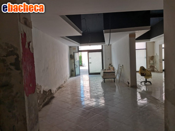 negozio in vendita a Poggibonsi