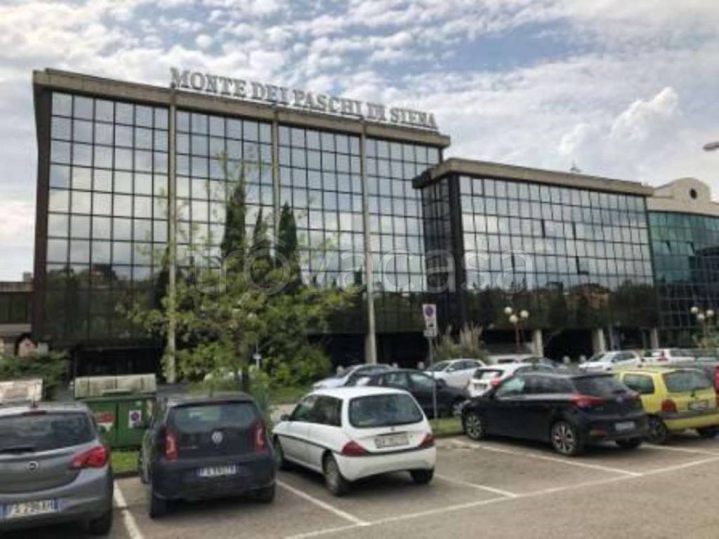 ufficio in vendita a Poggibonsi