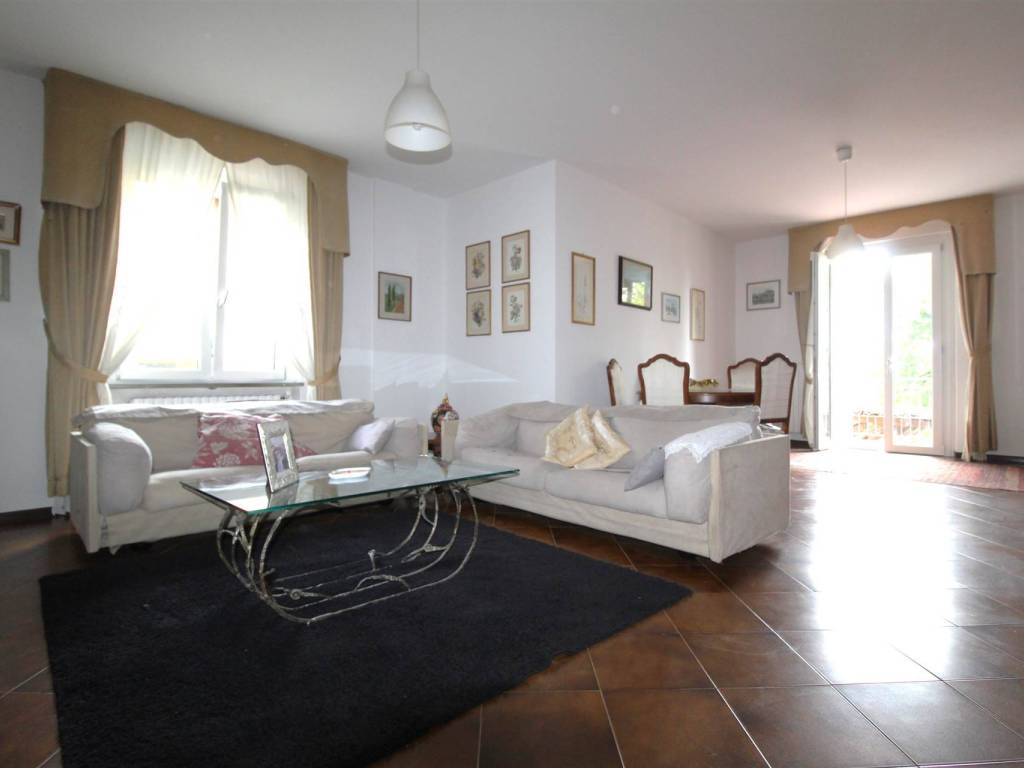 casa indipendente in vendita a Poggibonsi