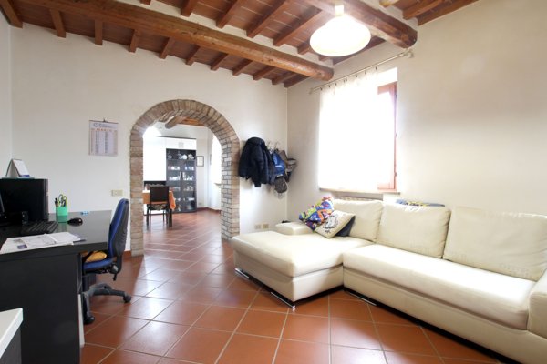 casale in vendita a Poggibonsi in zona Staggia Senese