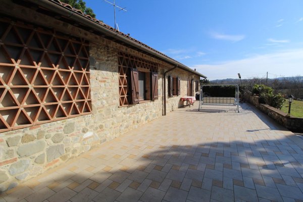 casa indipendente in vendita a Poggibonsi