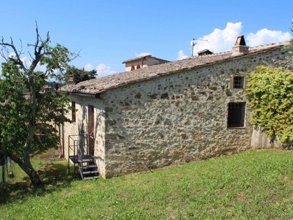 casa indipendente in vendita a Poggibonsi