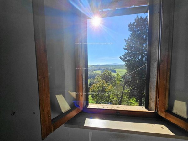 casa indipendente in vendita a Poggibonsi