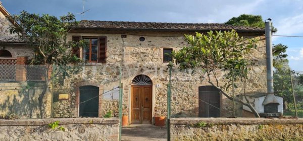casa indipendente in vendita a Poggibonsi