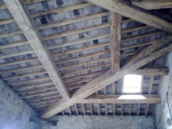 casa indipendente in vendita a Poggibonsi in zona Lecchi di Staggia