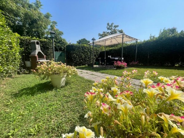 casa indipendente in vendita a Poggibonsi