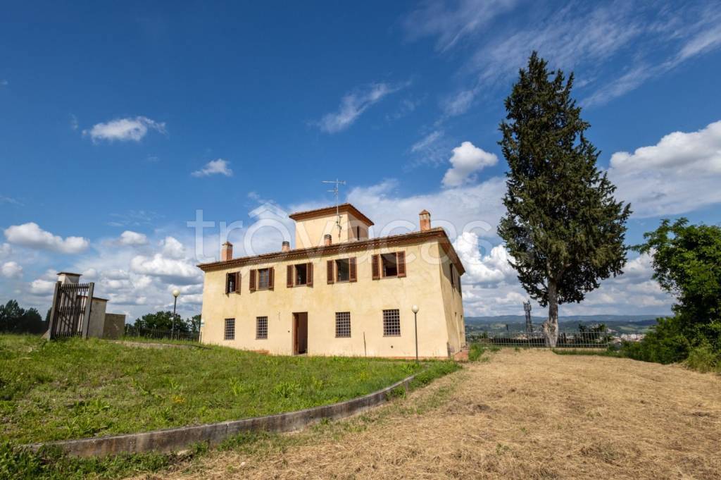 casa indipendente in vendita a Poggibonsi