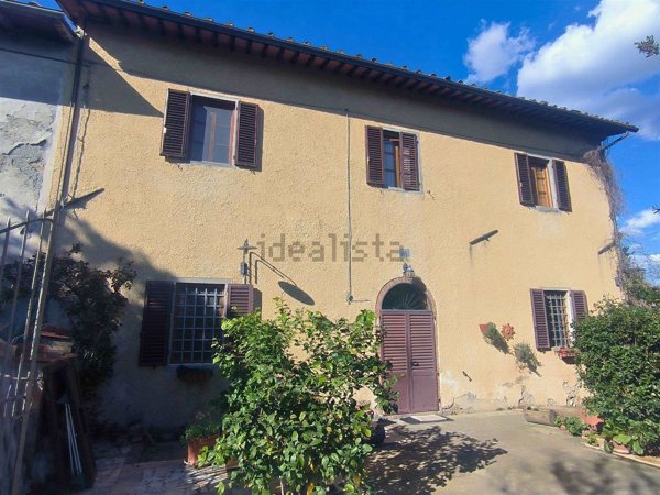 casa indipendente in vendita a Poggibonsi