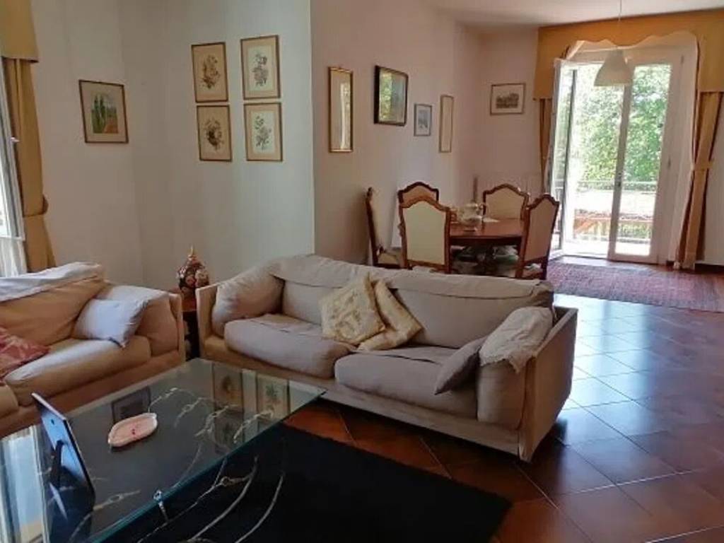 casa indipendente in vendita a Poggibonsi