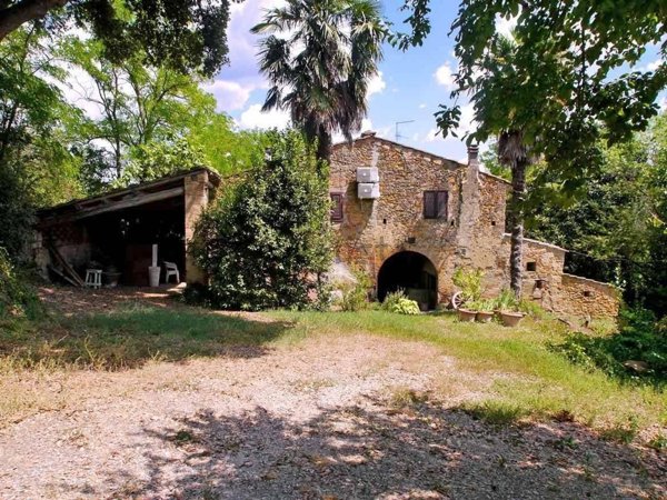 rudere in vendita a Poggibonsi