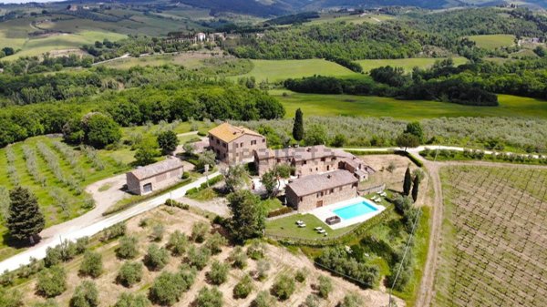 casa indipendente in vendita a Poggibonsi