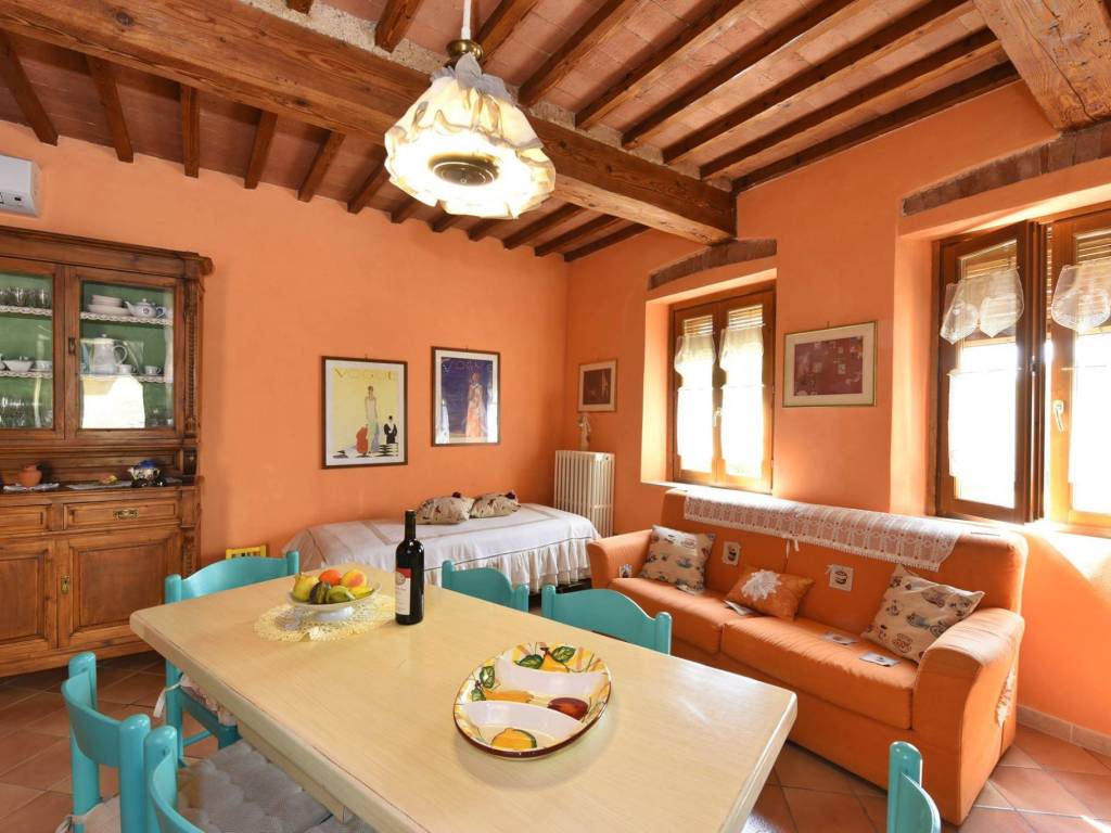 appartamento in vendita a Poggibonsi in zona Staggia Senese