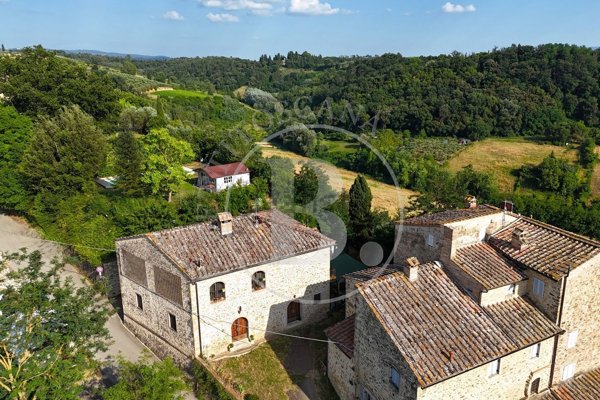 casa indipendente in vendita a Poggibonsi