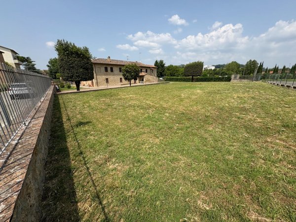 appartamento in vendita a Poggibonsi in zona Staggia Senese