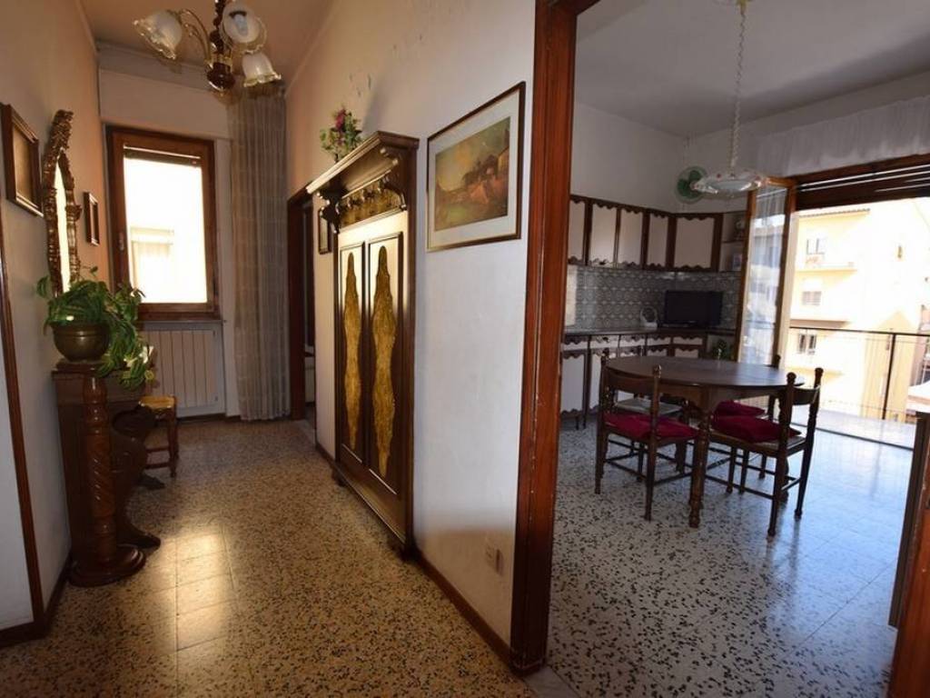 appartamento in vendita a Poggibonsi in zona Borgaccio