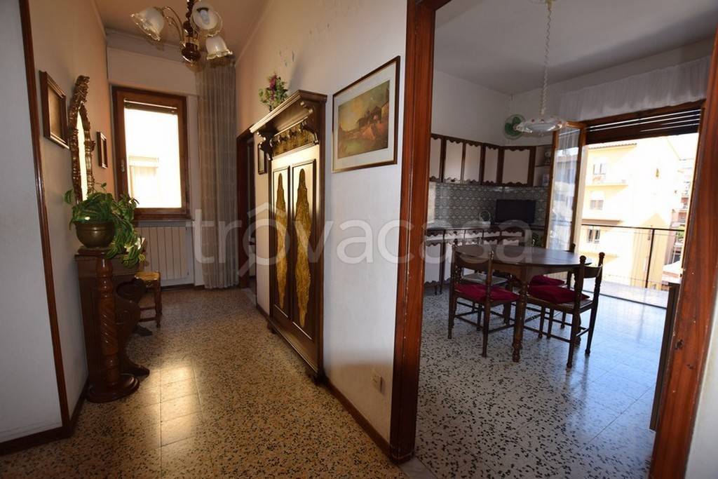 appartamento in vendita a Poggibonsi in zona Borgaccio