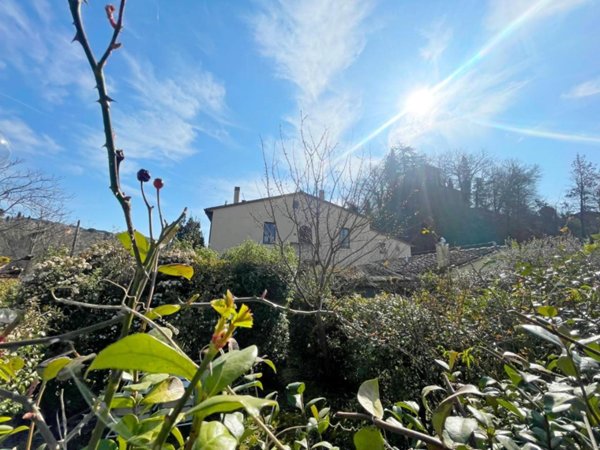 casa indipendente in vendita a Poggibonsi