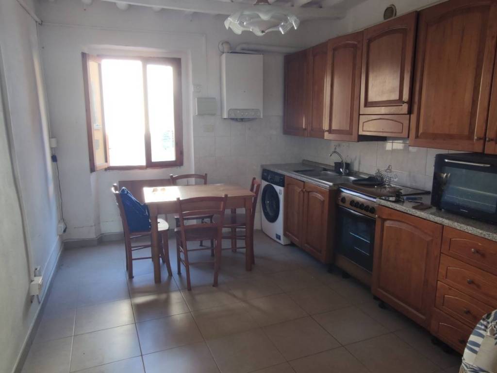 appartamento in vendita a Poggibonsi in zona Centro Storico