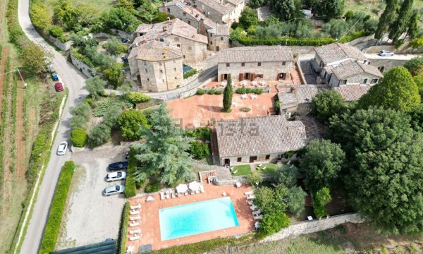 casale in vendita a Poggibonsi