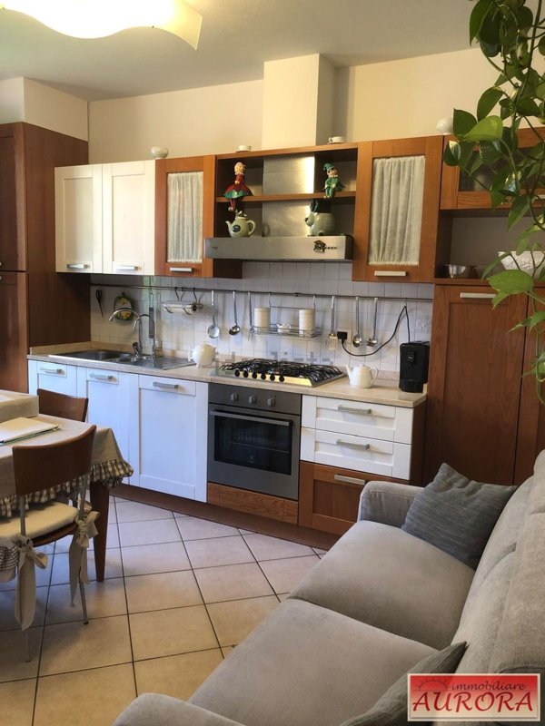 appartamento in vendita a Poggibonsi in zona Centro Storico