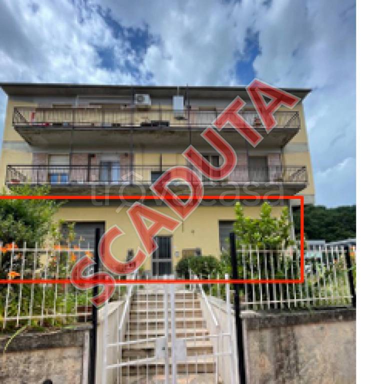 negozio in vendita a Poggibonsi