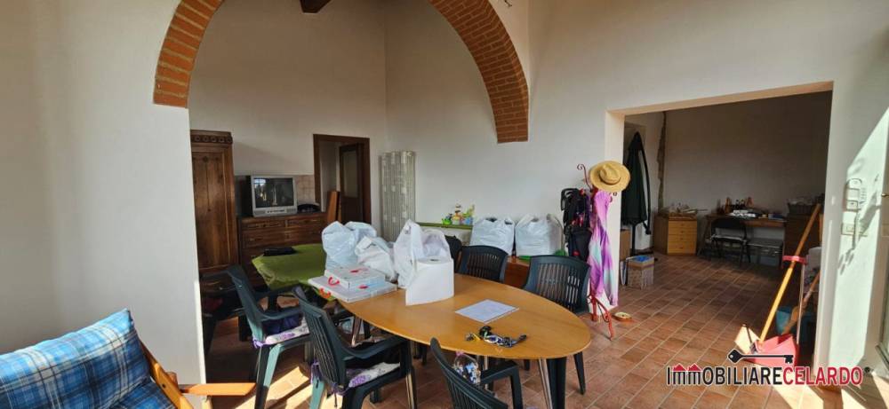 casa indipendente in vendita a Poggibonsi