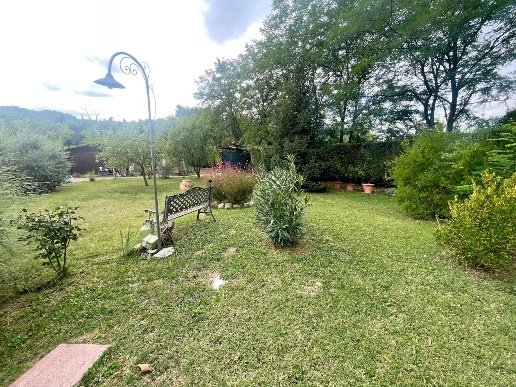 casa indipendente in vendita a Poggibonsi